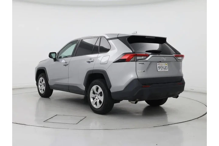 $26998 : Toyota RAV4 2023 AWD LE 4dr image 2