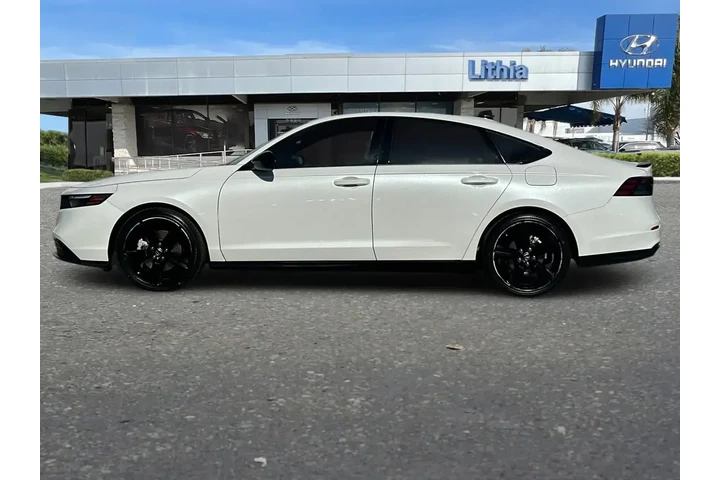 $29999 : Honda Accord Hybrid 2025 Spo image 4