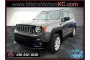 2016 Renegade 4WD 4dr Latitude