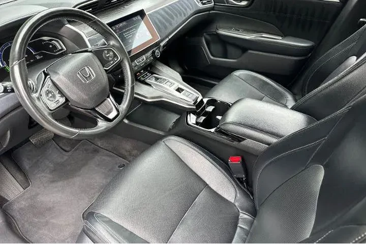 $18777 : Honda Clarity Plug-In Hybrid image 9