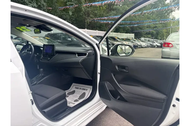 $19999 : 2024 Corolla LE image 10