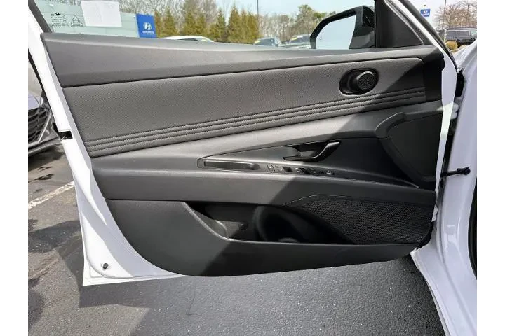 $21999 : Hyundai ELANTRA 2025 SEL Spo image 8