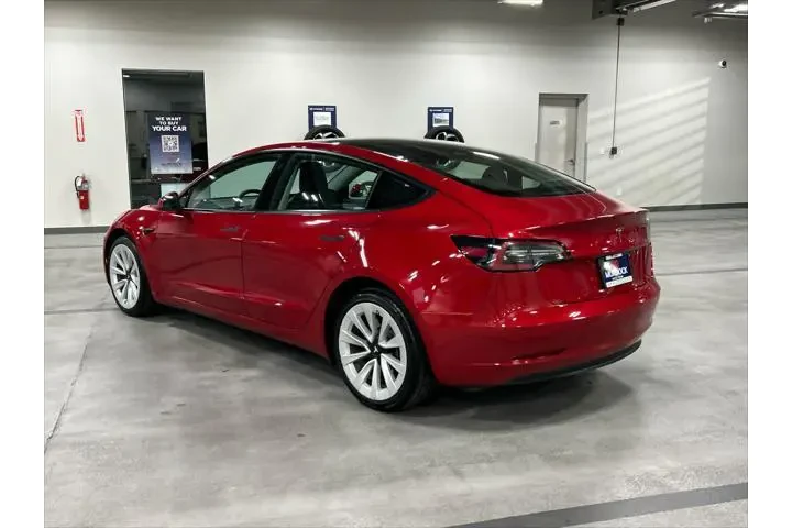 $21120 : Tesla Model 3 2023 4dr Sedan image 4