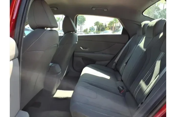 $25535 : Hyundai ELANTRA 2025 SEL Spo image 5