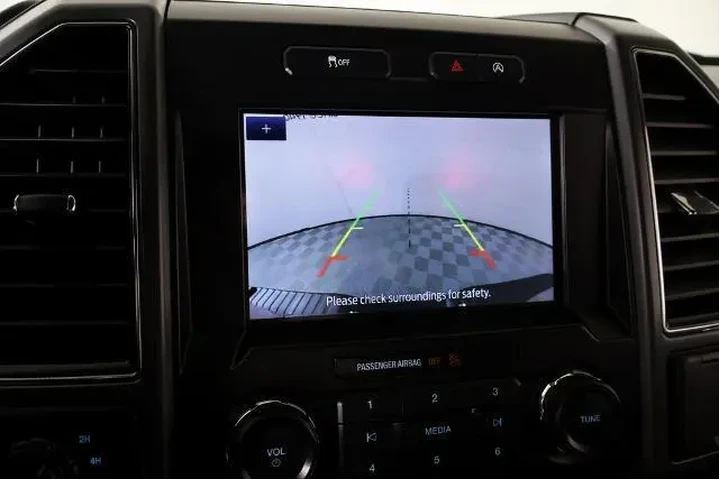 $25780 : Ford F-150 2019 4x4 XLT 4dr image 6