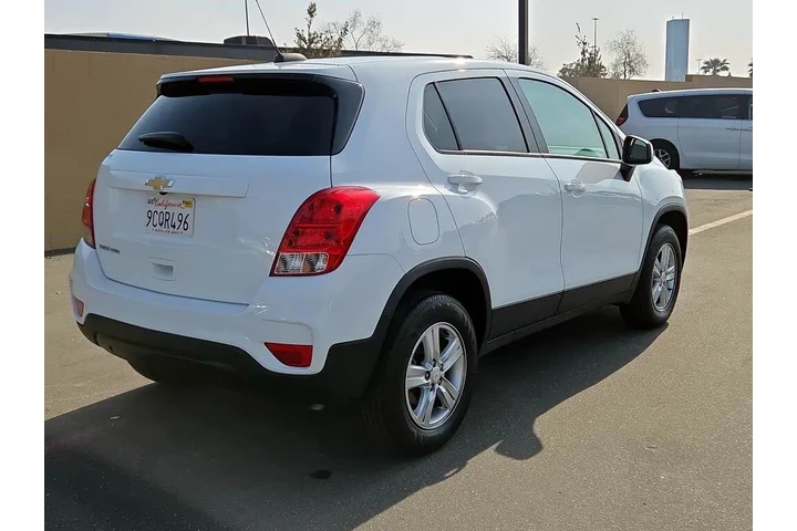 $18998 : Chevrolet Trax 2022 AWD LS 4 image 5