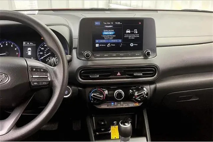 $20490 : Hyundai KONA 2023 AWD SEL 4d image 6