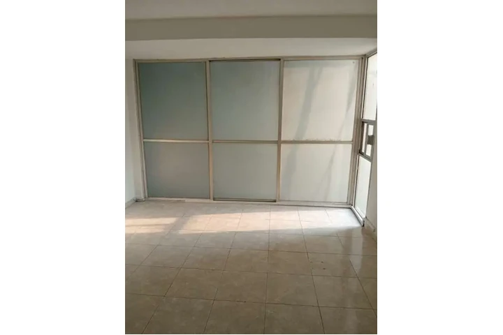 Espacio Médico en Renta en Nau image 5