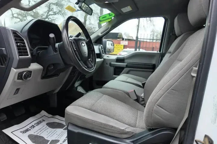 2016 F-150 XLT image 10