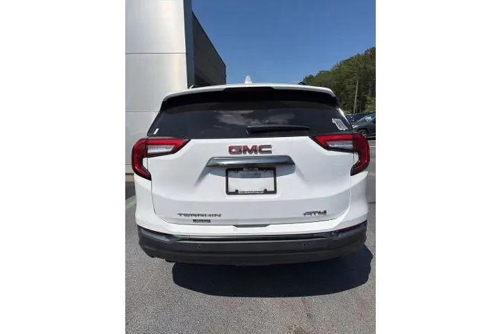$25177 : GMC Terrain 2023 AWD AT4 4dr image 6