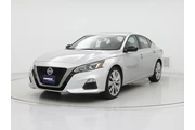$18998 : Nissan Altima 2021 2.5 SR 4d thumbnail