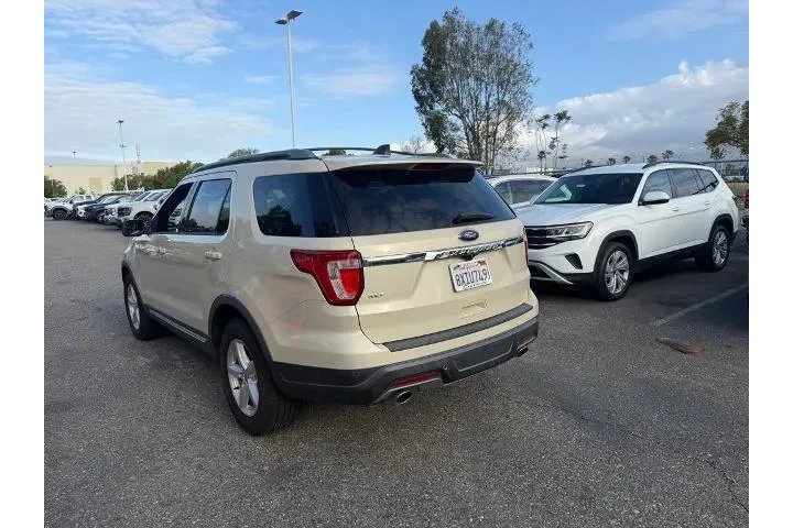 $23000 : Ford Explorer 2018 XLT 4dr S image 4