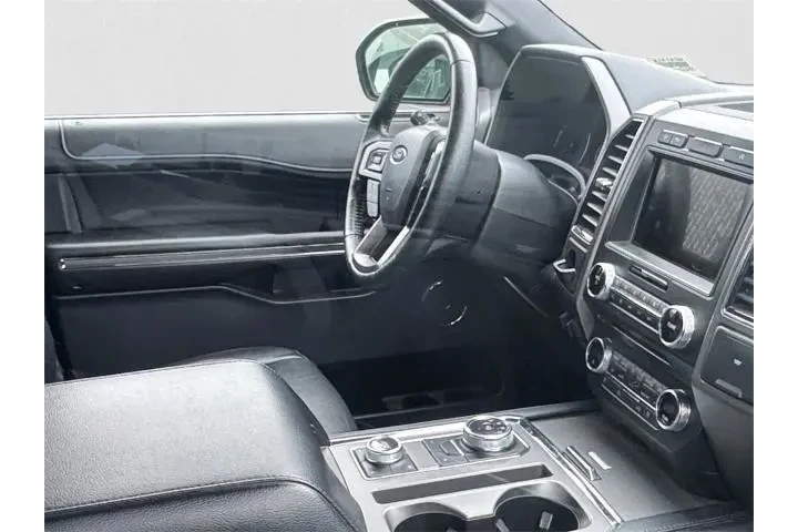 $28991 : Ford Expedition 2018 4x4 XLT image 7