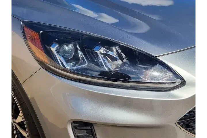 $19581 : Ford Escape 2022 SE 4dr SUV image 9