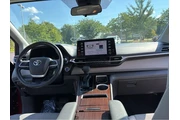 $32979 : Gold Certified2021 Sienna LE thumbnail