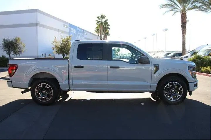 $37004 : Ford F-150 2024 4x2 STX 4dr image 10