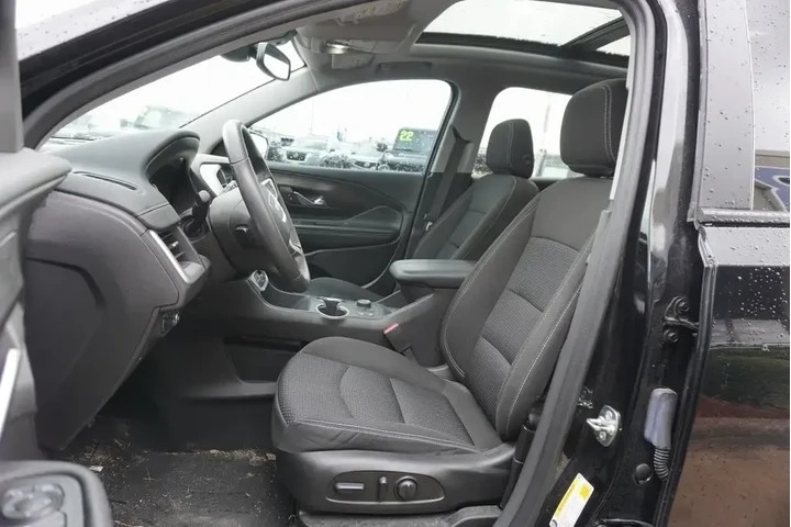 $22488 : GMC Terrain 2024 AWD SLE 4dr image 6