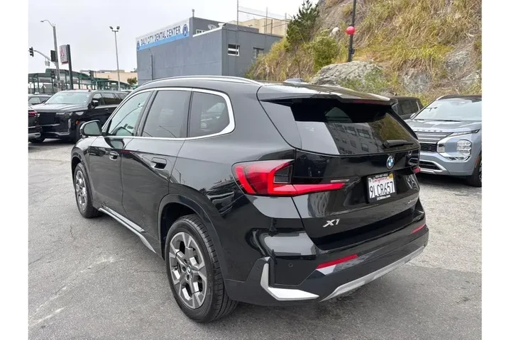 $29888 : BMW X1 2024 AWD xDrive28i 4d image 5