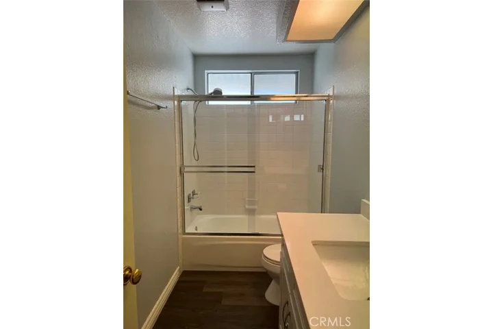 $2650 : BELLFLOWER  CASA 3 RECÁMARAS image 3