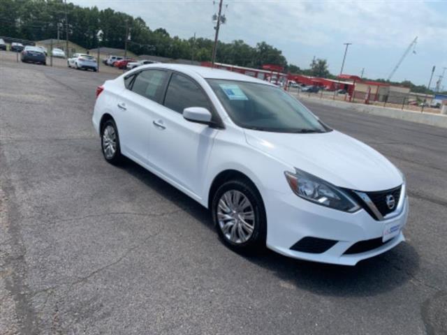 2019 Sentra image 3