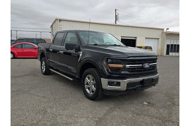 $38595 : Ford F-150 2024 4x4 XLT 4dr image 1