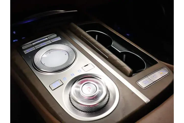 $28570 : Genesis G80 2021 2.5T 4dr Se image 9