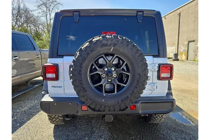 $33232 : Jeep Wrangler 2025 4x4 Willy image 6