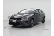 $19998 : Kia Forte 2023 LXS 4dr Sedan thumbnail