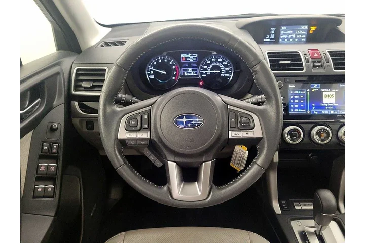 $24998 : Subaru Forester 2017 AWD 2.5 image 10