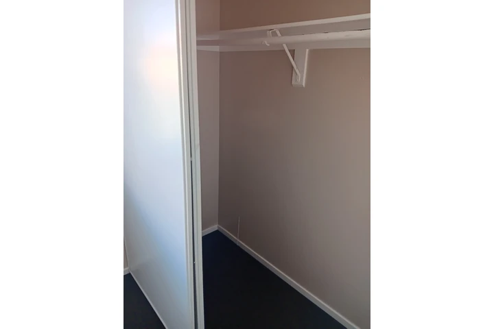 $650 : CUARTO DE RENTA image 3