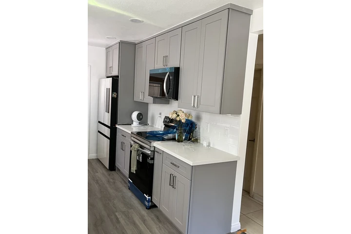 Remodeling interior carpentry image 9