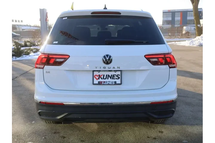 $20977 : Volkswagen Tiguan 2024 SE 4d image 8