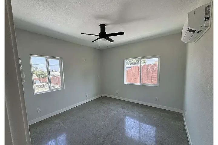$1540 : HOUSE FOR RENT IN RIVERSIDE CA image 5