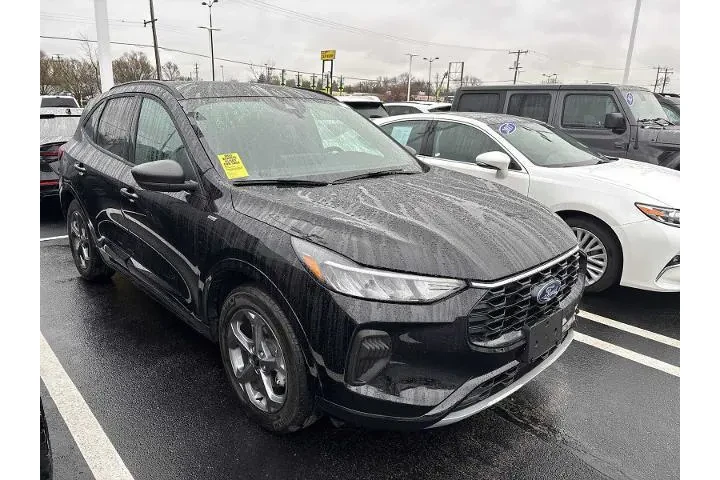 $25444 : Ford Escape 2024 ST-Line 4dr image 5