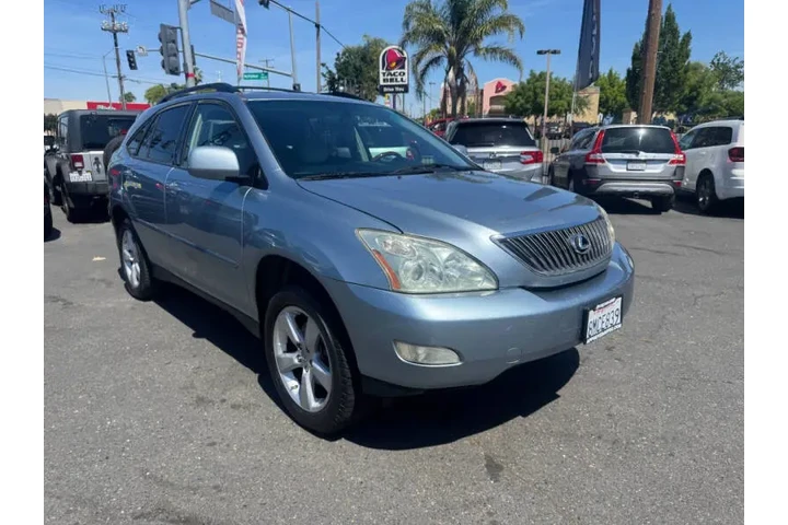 $6498 : 2005 RX 330 image 3