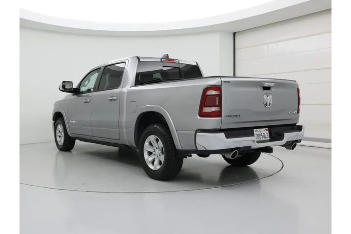 $37998 : Ram 1500 2021 4x4 Laramie 4d image 2
