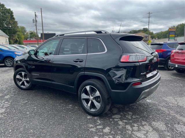 $17990 : 2019 Cherokee image 3