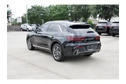 $33792 : Genesis GV70 2023 AWD 2.5T S thumbnail