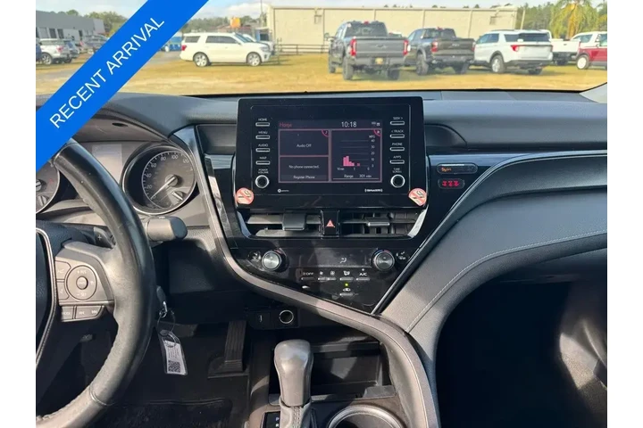 $22798 : Toyota Camry 2023 SE 4dr Sed image 10