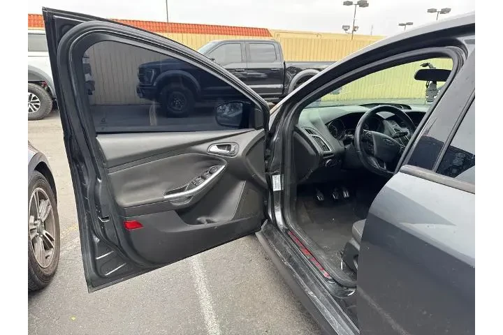 $14814 : Ford Focus 2017 ST 4dr Hatch image 6