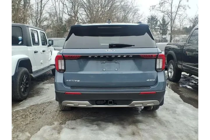 $39944 : Ford Explorer 2025 AWD Activ image 3
