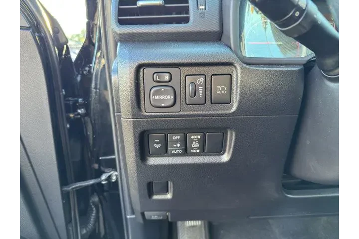 $30991 : Toyota 4Runner 2020 4x4 SR5 image 9