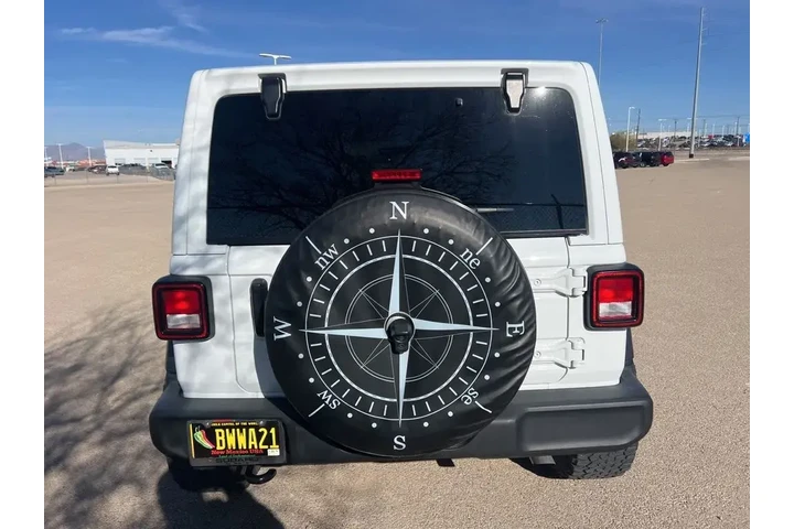 $30991 : Jeep Wrangler Unlimited 2021 image 3