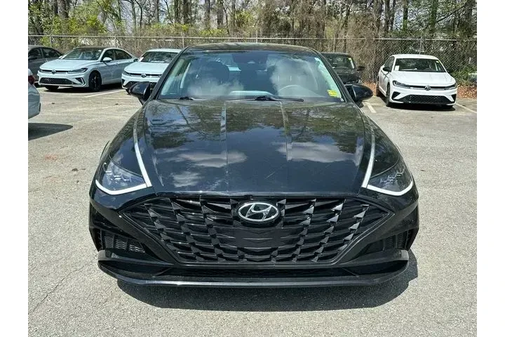 $20812 : Hyundai SONATA 2023 SEL 4dr image 2