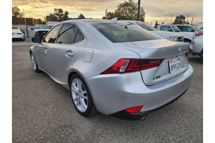 $13999 : 2016 IS 200t image 9