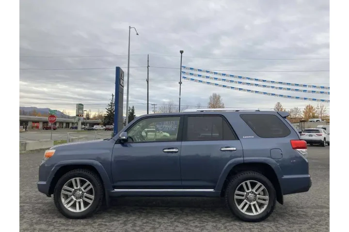 $22999 : 2013 4Runner SR5 image 9