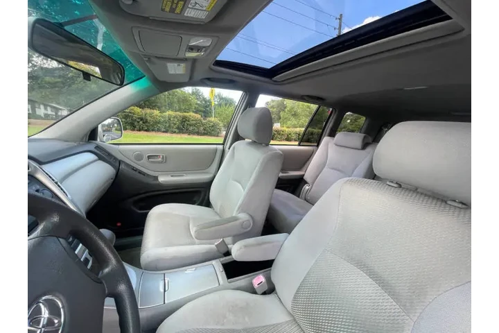 $11000 : 2006 Highlander Hybrid image 5