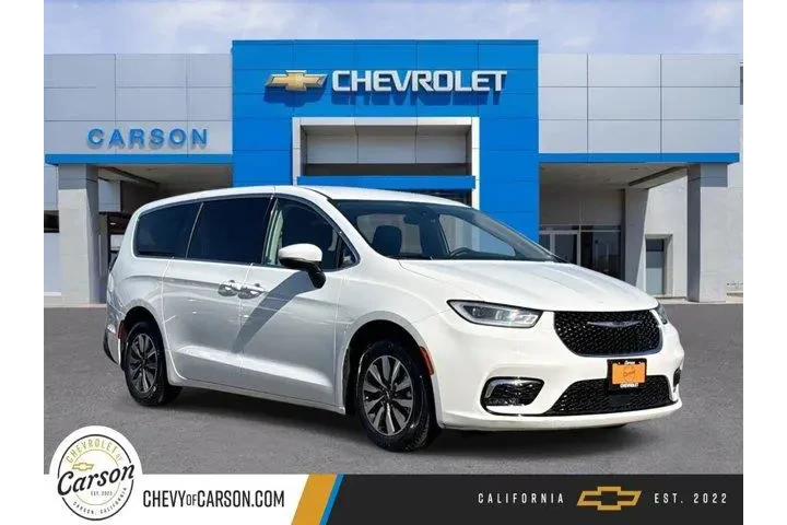 $20500 : Chrysler Pacifica Plug-In Hy image 1