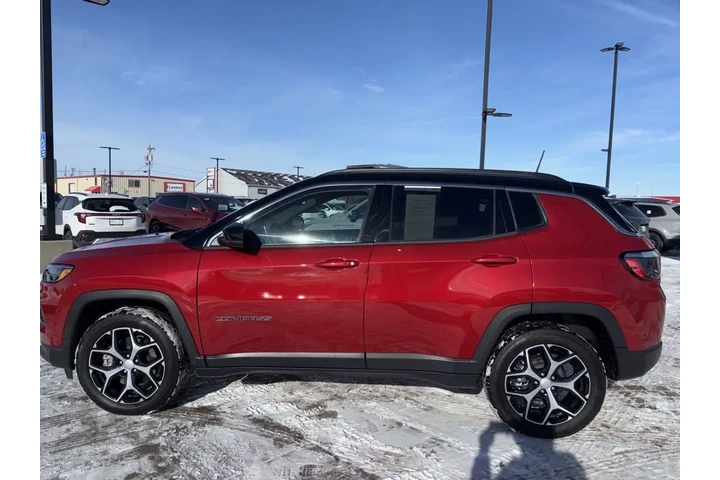 $27498 : 2024 Compass Limited image 8