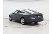 $25998 : Honda Accord 2023 LX 4dr Sed thumbnail